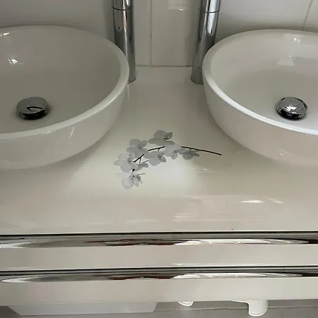 Вилла Wonderful Townhouse 214 M2 Close To Outdoor Areas