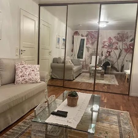 Wonderful Townhouse 214 M2 Close To Outdoor Areas *