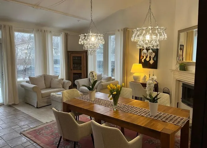 Wonderful Townhouse 214 M2 Close To Outdoor Areas 别墅